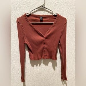 Cinnamon brown long sleeve crop top